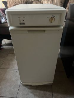 Kenmore Trash compactor