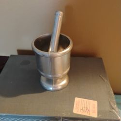 Cast Heavy Aluminum  Motar Pestle