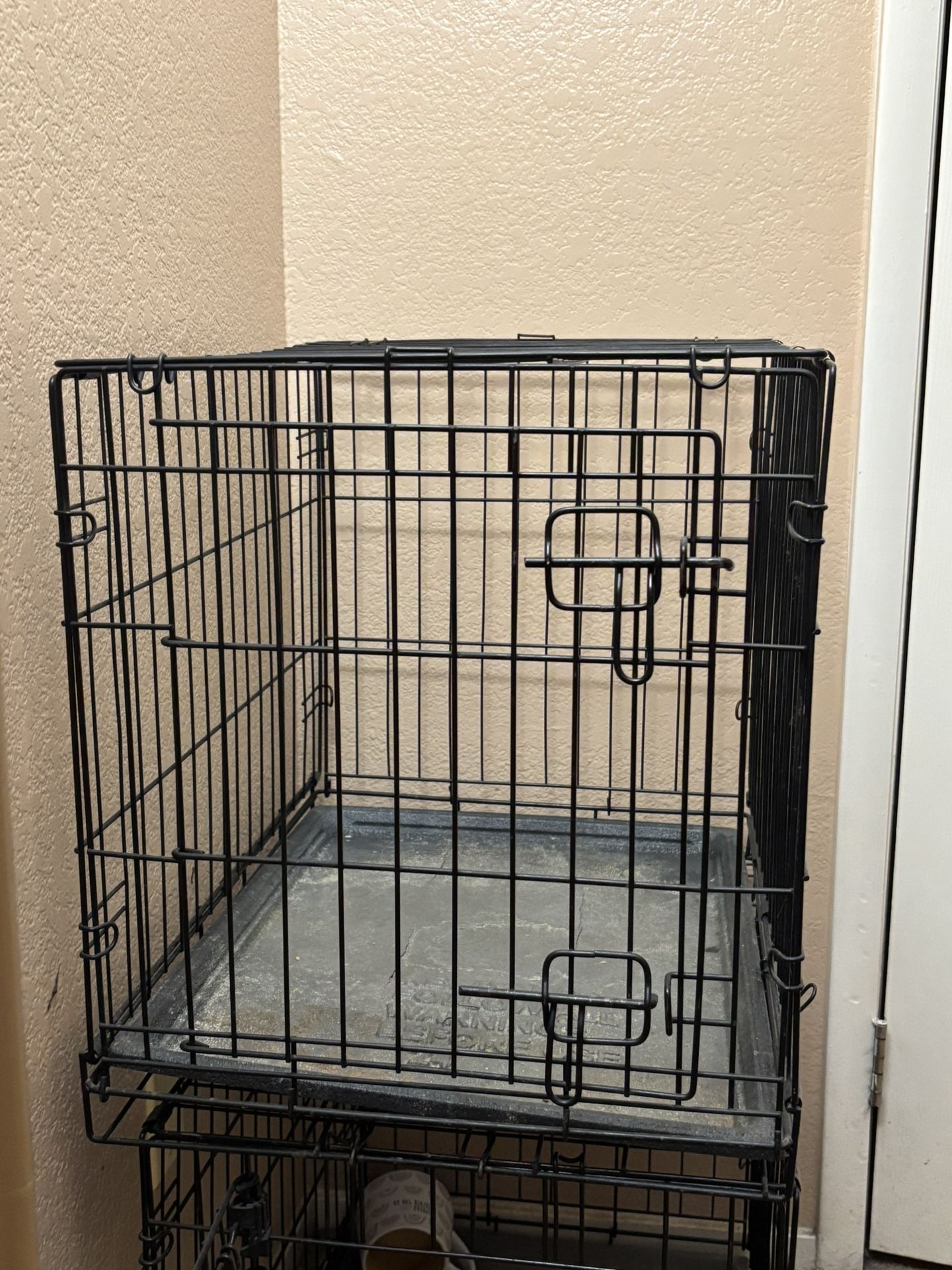 Dog Kennel / Cage