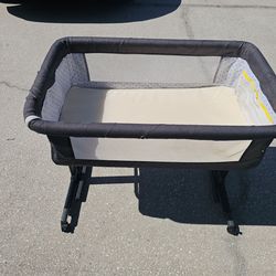 Used bassinet