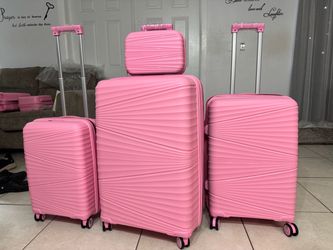 Luggage set