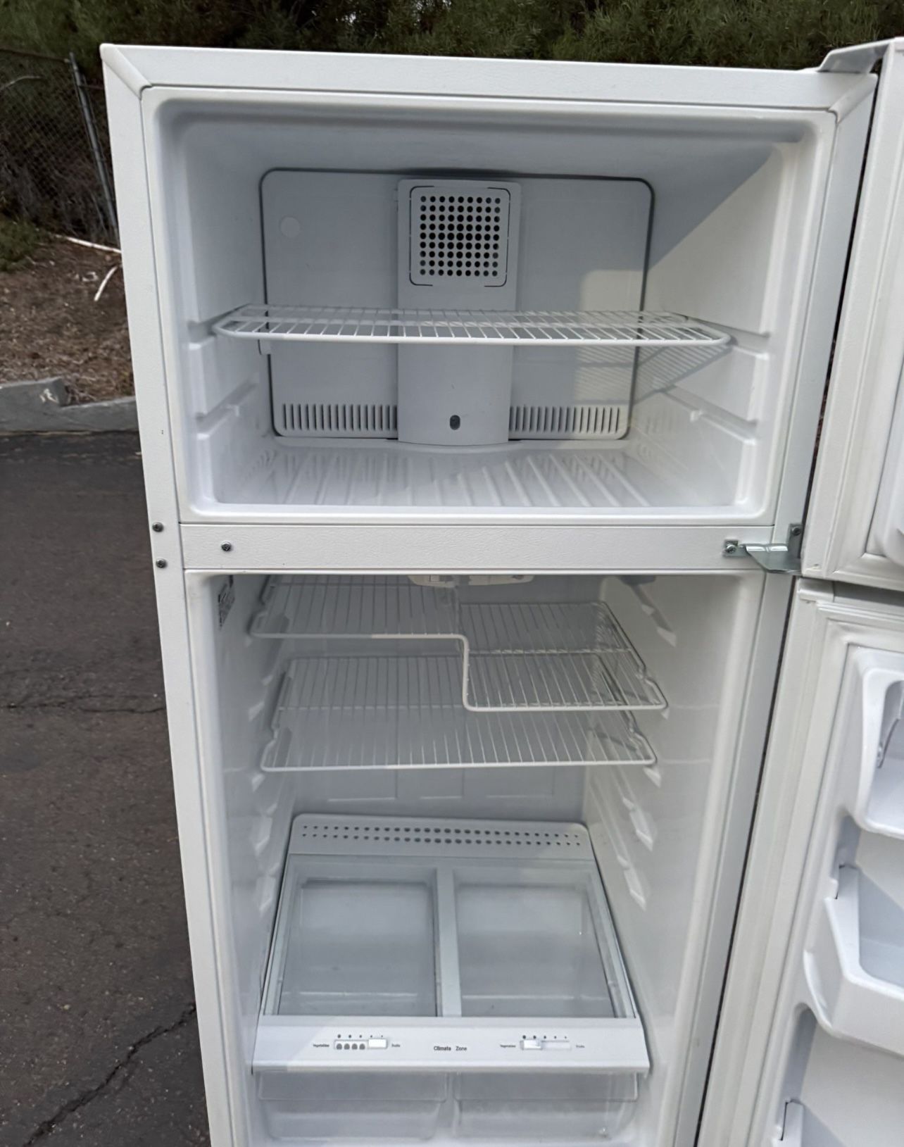 General Electric Refrigerator Fridge With Freezer I Can Deliver Works Excellent