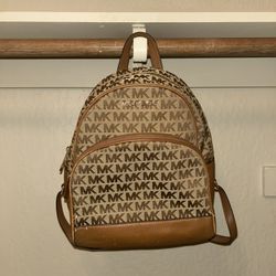 Medium Michael Kors Logo Backpack