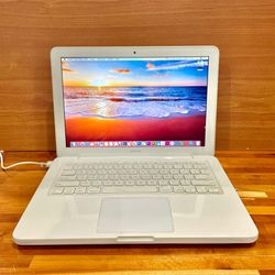 APPLE MACBOOK 13” Late 09 8GB RAM 256GB SSD High Sierra Video//Photo Editing Audio recording