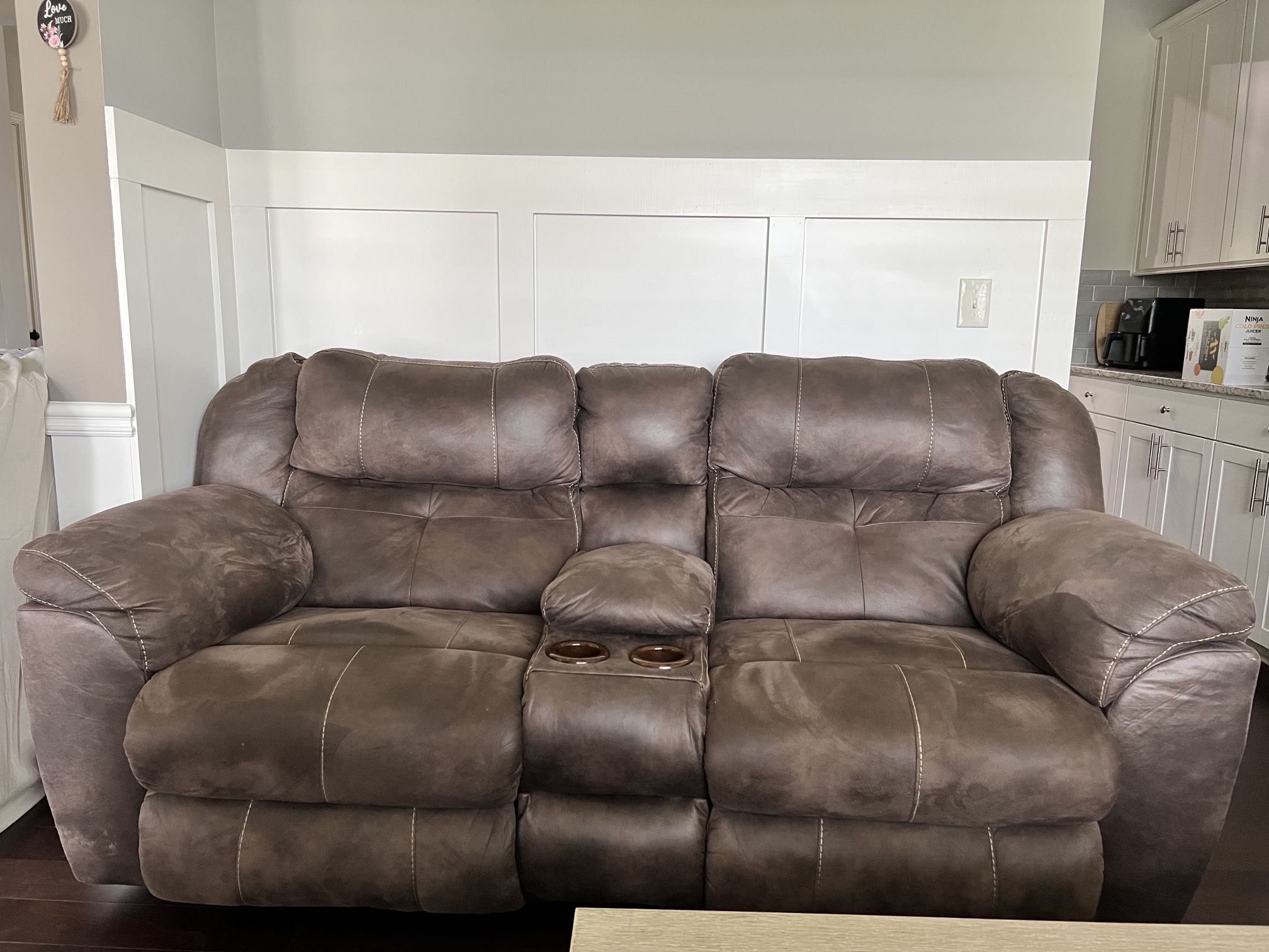 Move Out Sale : Brown Electric Recliner 