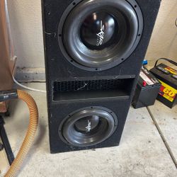2 12s Ajar Audio With 2000 Watt Amp Only Used For Two Months Brand New Still 