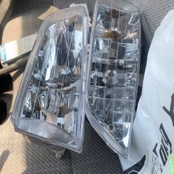 Ford Windstar 97-98 Headlights 