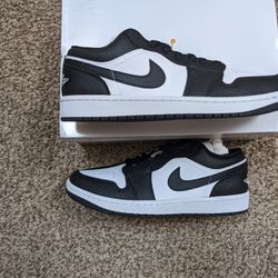 Air Jordan 1 Low Homage Size 10.5w/9m
