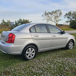 2009 Hyundai Accent