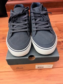 *Brand New* Bass Casual Shoes Men’s Size 9