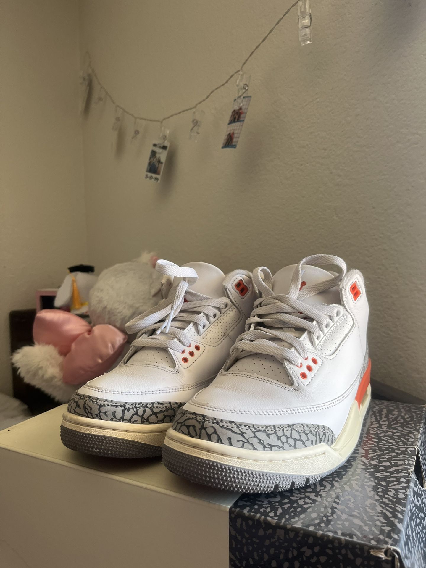 Air jordan 3s georgia peach