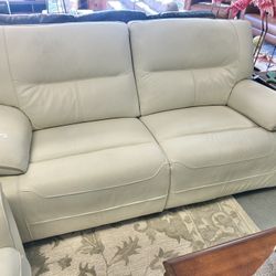 Like New Leather Dual Reclining Couch 