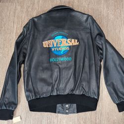 Universal Studios Hollywood "Escape Reality" Bomber Jacket Size Medium 