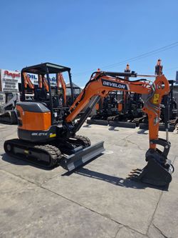 2023 Develon DX27Z Mini Excavator
