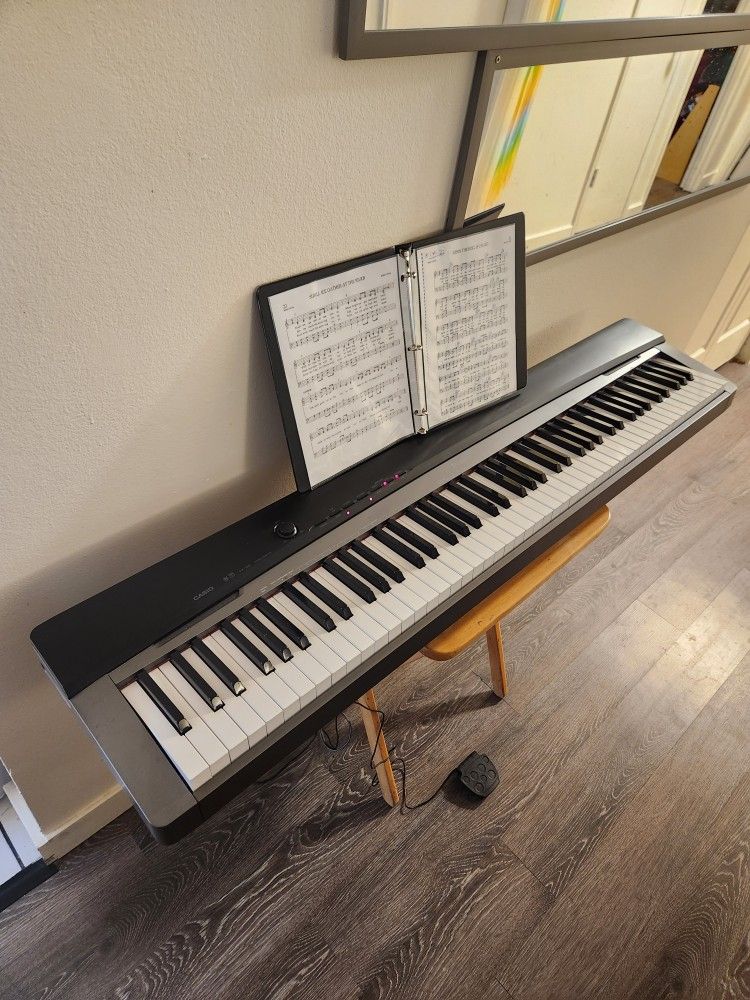 Casio Privia 88-Key Piano Style Weighted Keys Electric Keyboard - 128 Polyphony, Midi, Hammer Action (MSRP $800 Px-130)