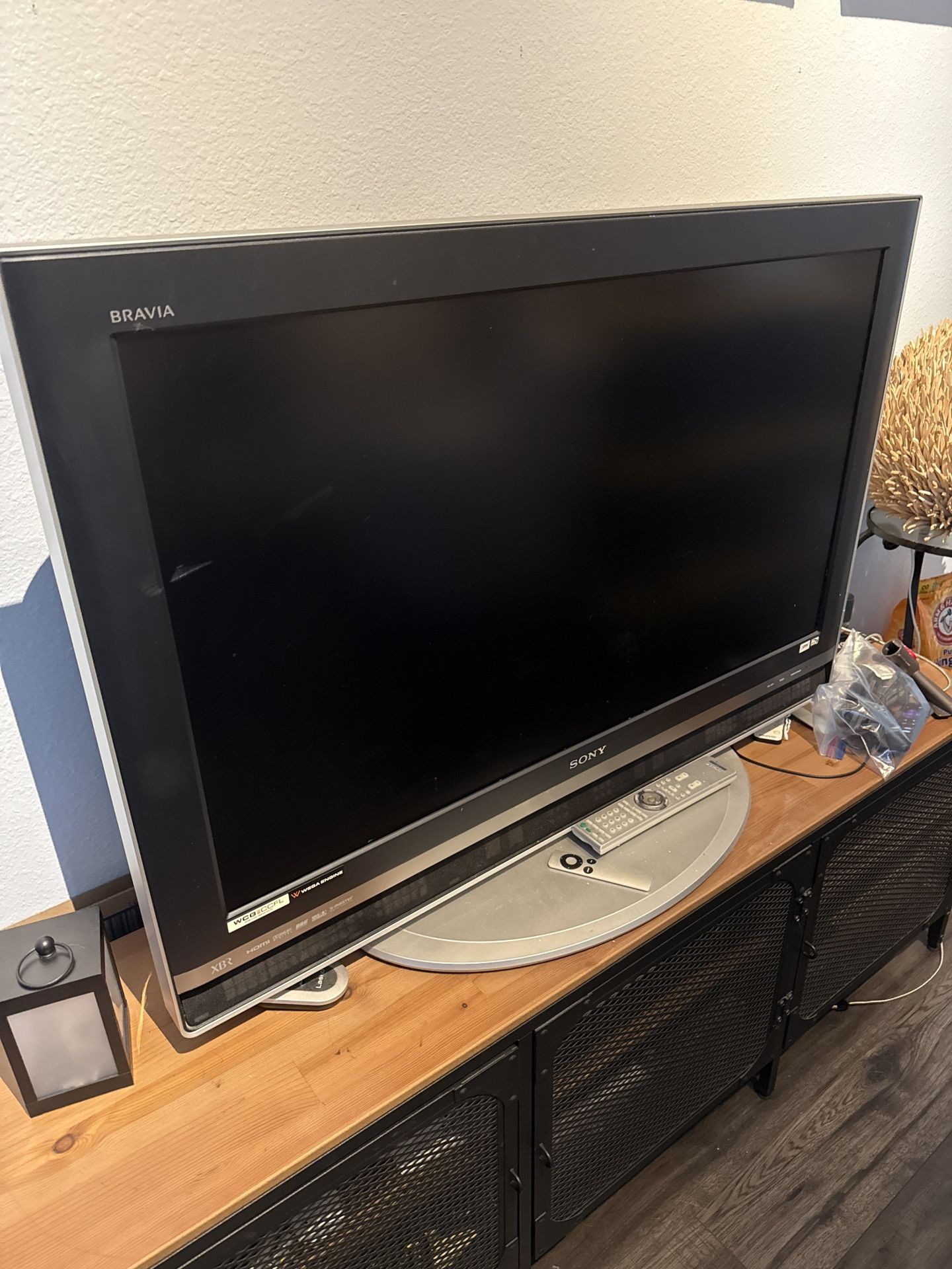 Sony Bravia LCD TV 40” FREE!