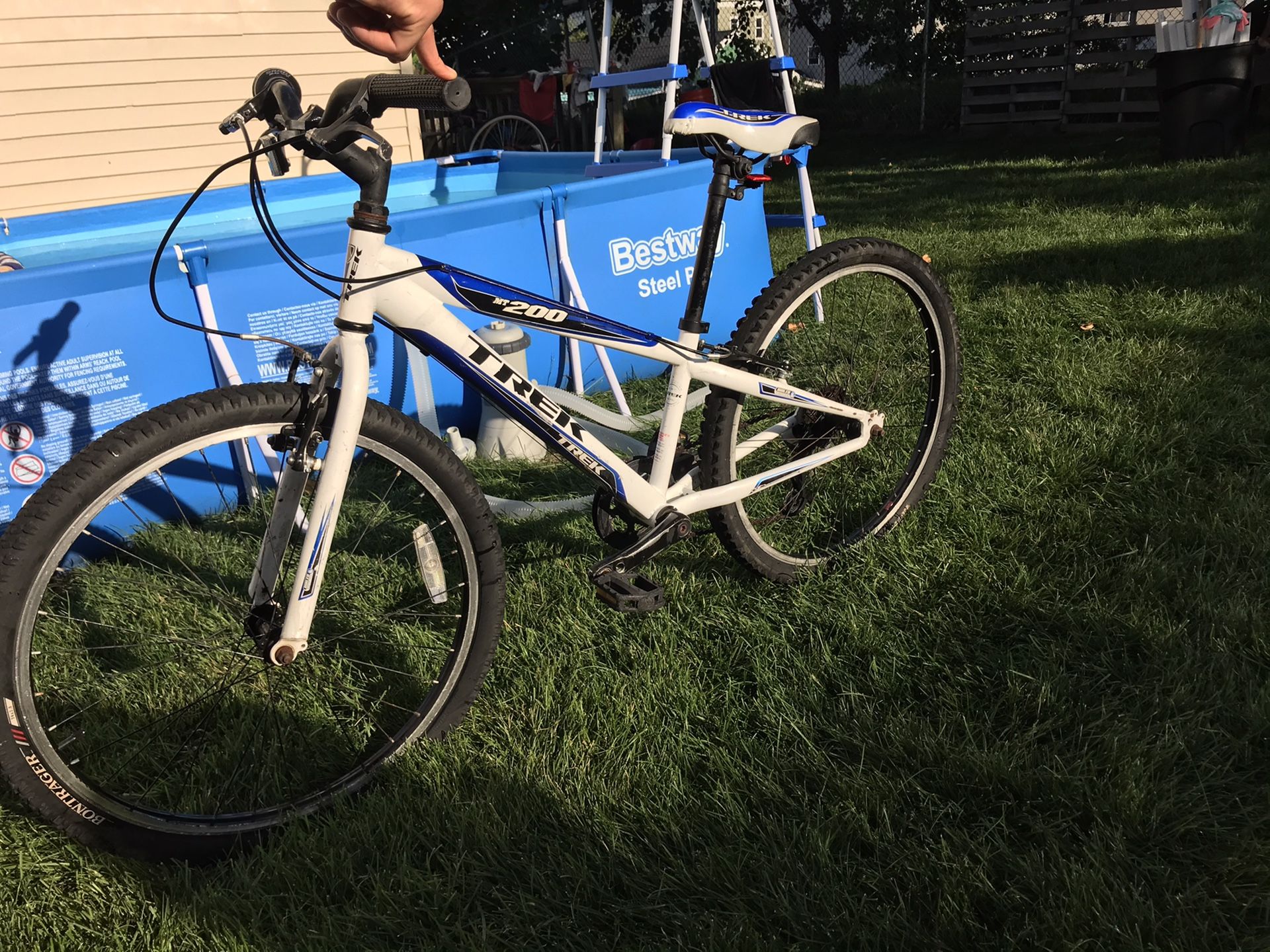 Trek mountain bike wheel size 24” Kids