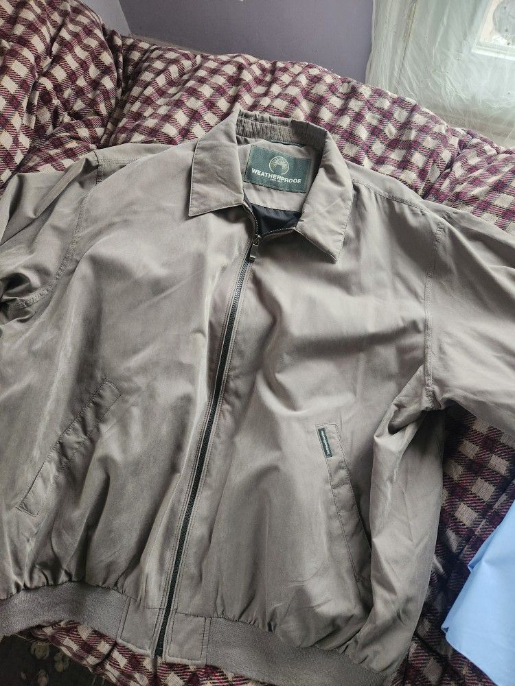 NEW  Men's Jacket - Weatherproof