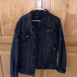 Distressed Denim Jacket / Large