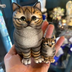 Cat Statue With Kitten 