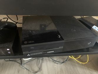 Xbox one With Controller