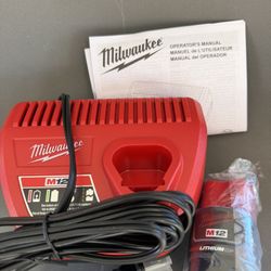 Milwaukee M12 2.0 battery And charger New