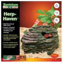 Pen Plax Herp Haven Medium Multifunctional Hide Away 