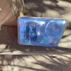 2002 Ford Ranger Left Front Headlight Assembly 
