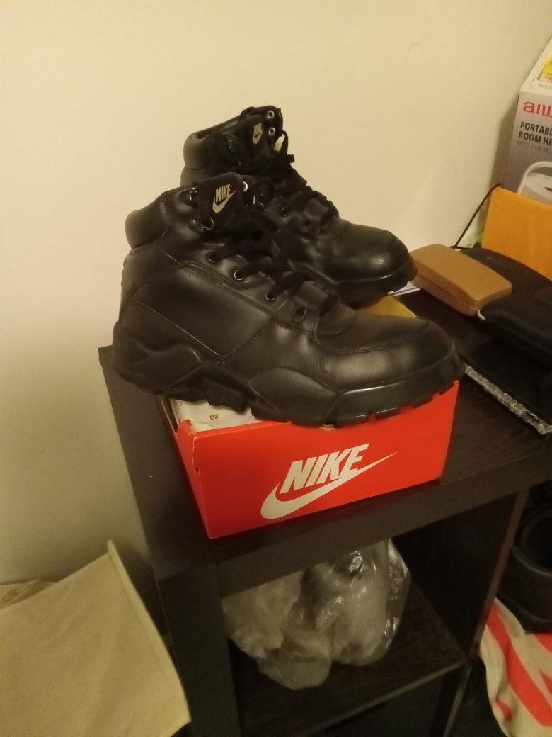 Nike Rhyodomo Acg Sz 10