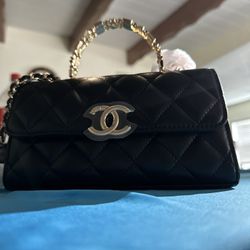 Chanel Mini Handle Clutch for Sale in Costa Mesa, CA - OfferUp