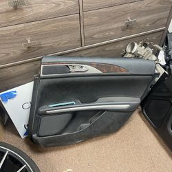 2013 - 2020 LINCOLN MKZ FRONT PASSENGER DOOR PANEL
