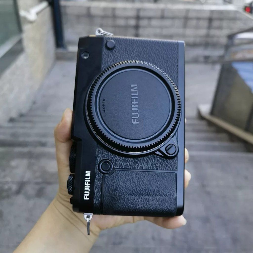 FUJIFILM GFX 50R Medium Format Mirrorless Camera (Body only) - Mint Condition