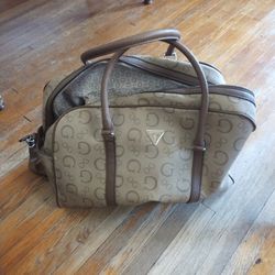 New guess tote bag never been used $10 bucks 