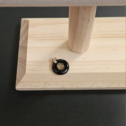 14k Gold Black Onyx Pendant 