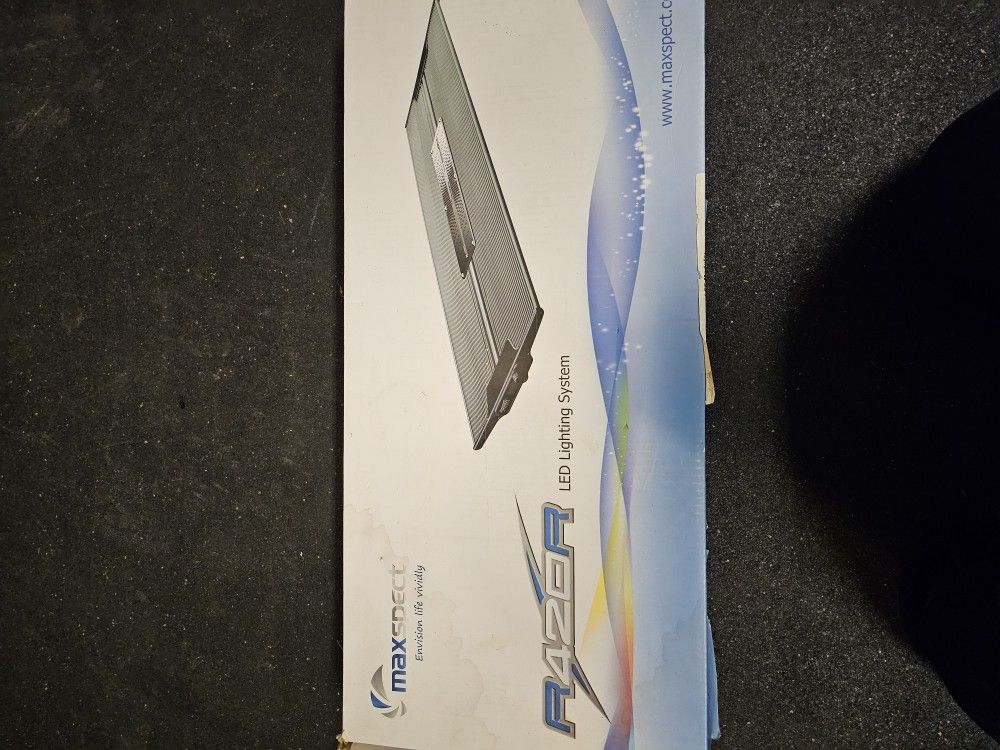 Maxspect Razor R420R LED Fish Tank Light