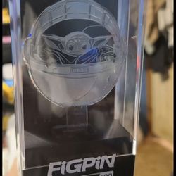 Chrome Yoda "The Child"  StarWars Figpin Collectible