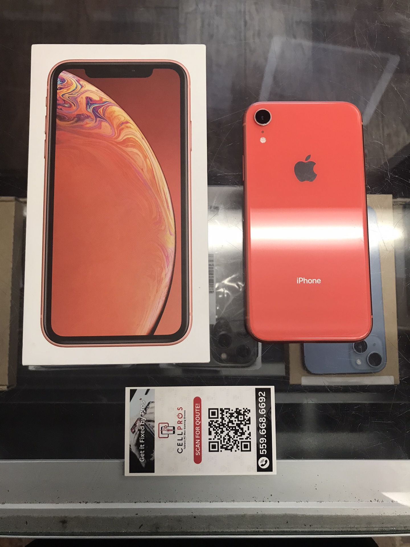 iPhone XR 64GB Unl