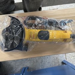 DeWalt 4-1/2” 11 Amp Grinder
