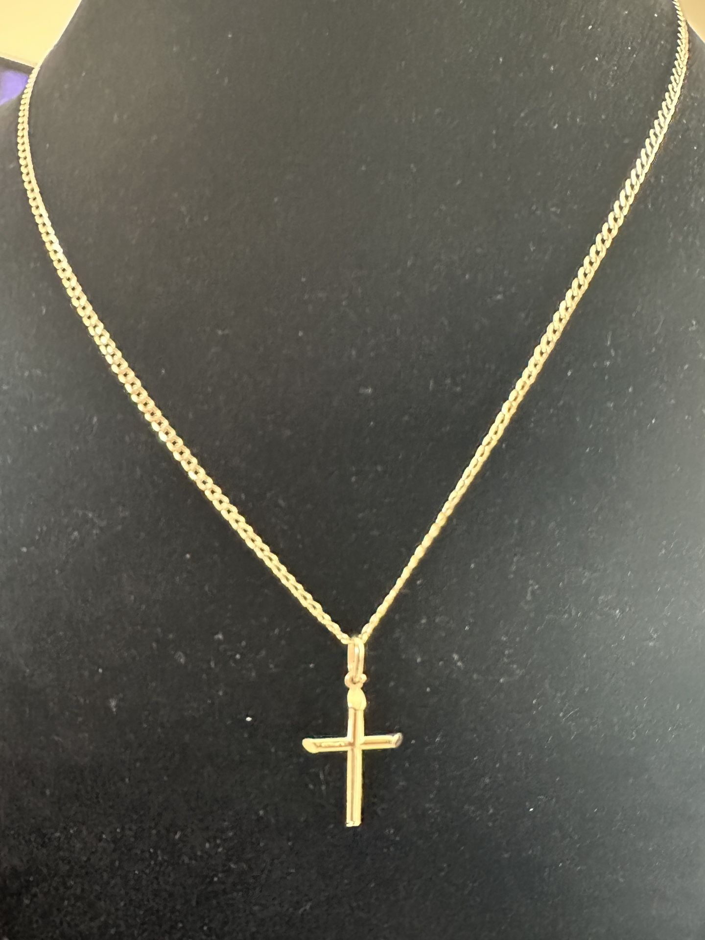 10kt Yellow Gold Cross Pendant Curb Link 18”