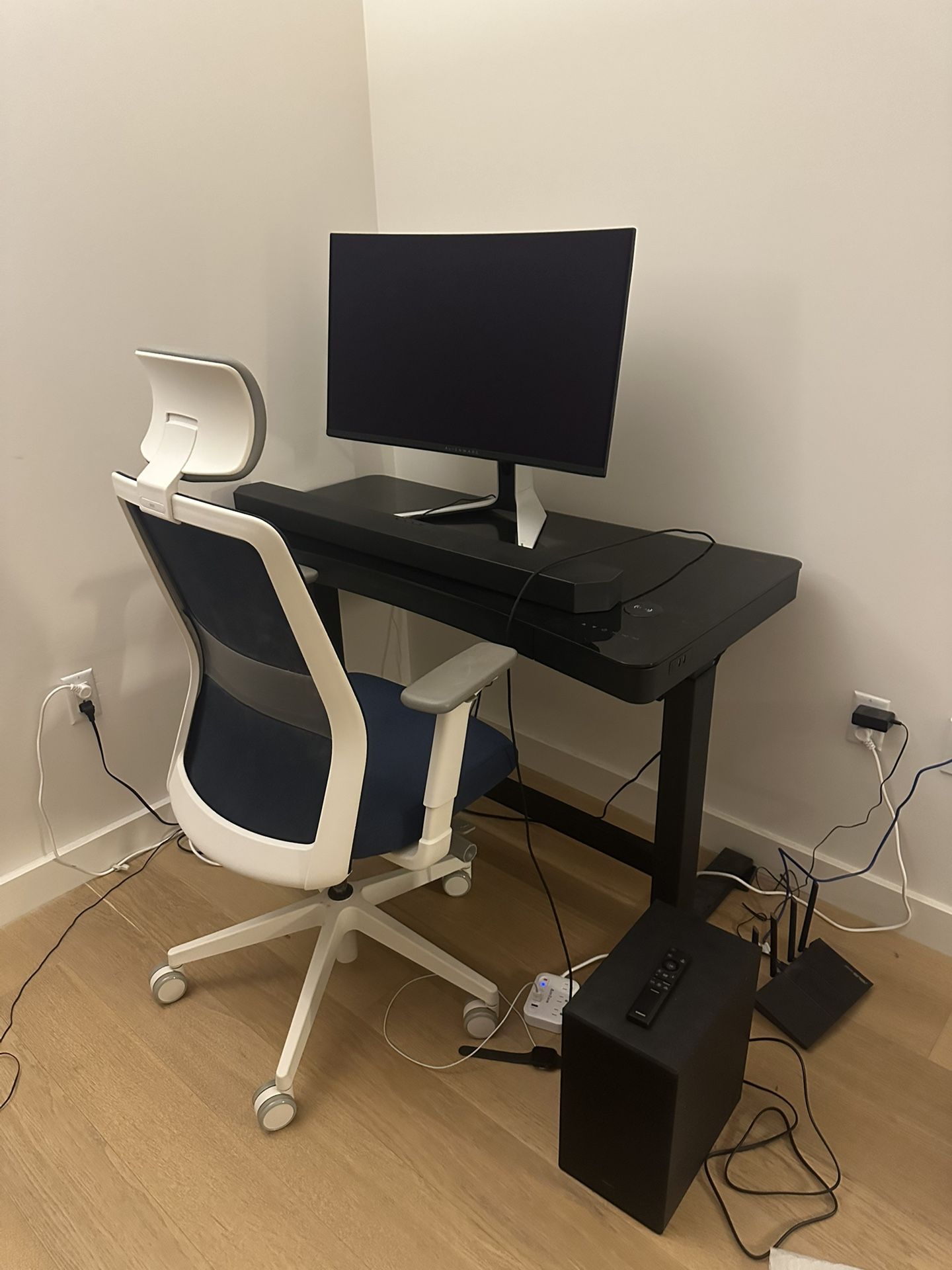 Dell ALIENWARE MONITOR 32 Inch 4K Uhd 240Hz