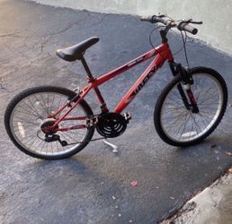 24’ Red Highland Huffy Bike