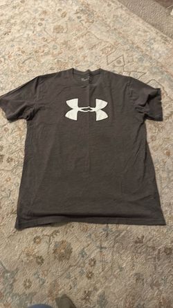 Under Armour men’s size large￼
