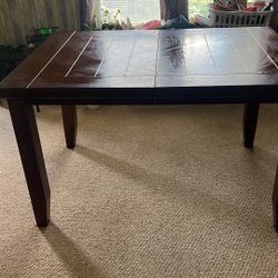 Tall Dinning/kitchen Table w/leaf