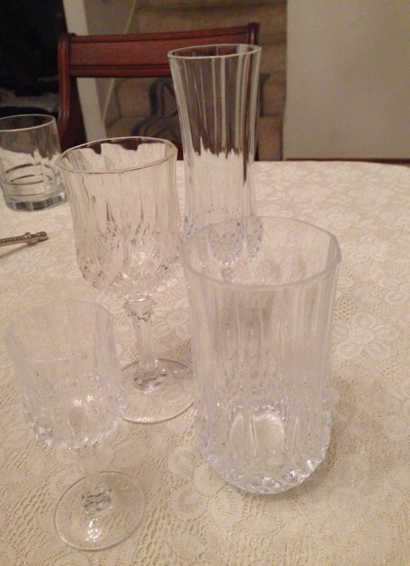 Set of 6 water, wine, aperitif and champagne