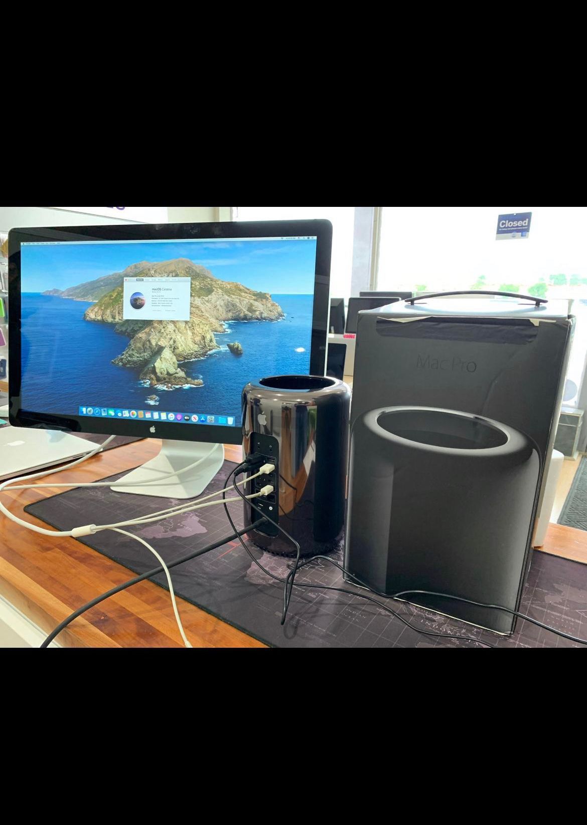  Mac Pro 3.7Ghz Xeon D300 AMD FirePro 6GB Graphics 64GB...