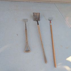 Long Handle Flat Shovel, Garden Rake, Pitchfork