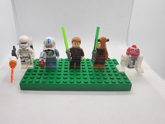 Star Wars Minifigures, great-looking replicas (not Lego)