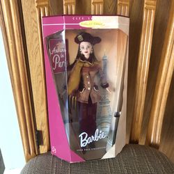Barbie Autumn In Paris