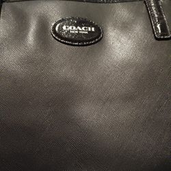 Used AUTHENTIC COACH NEW YORK BAG