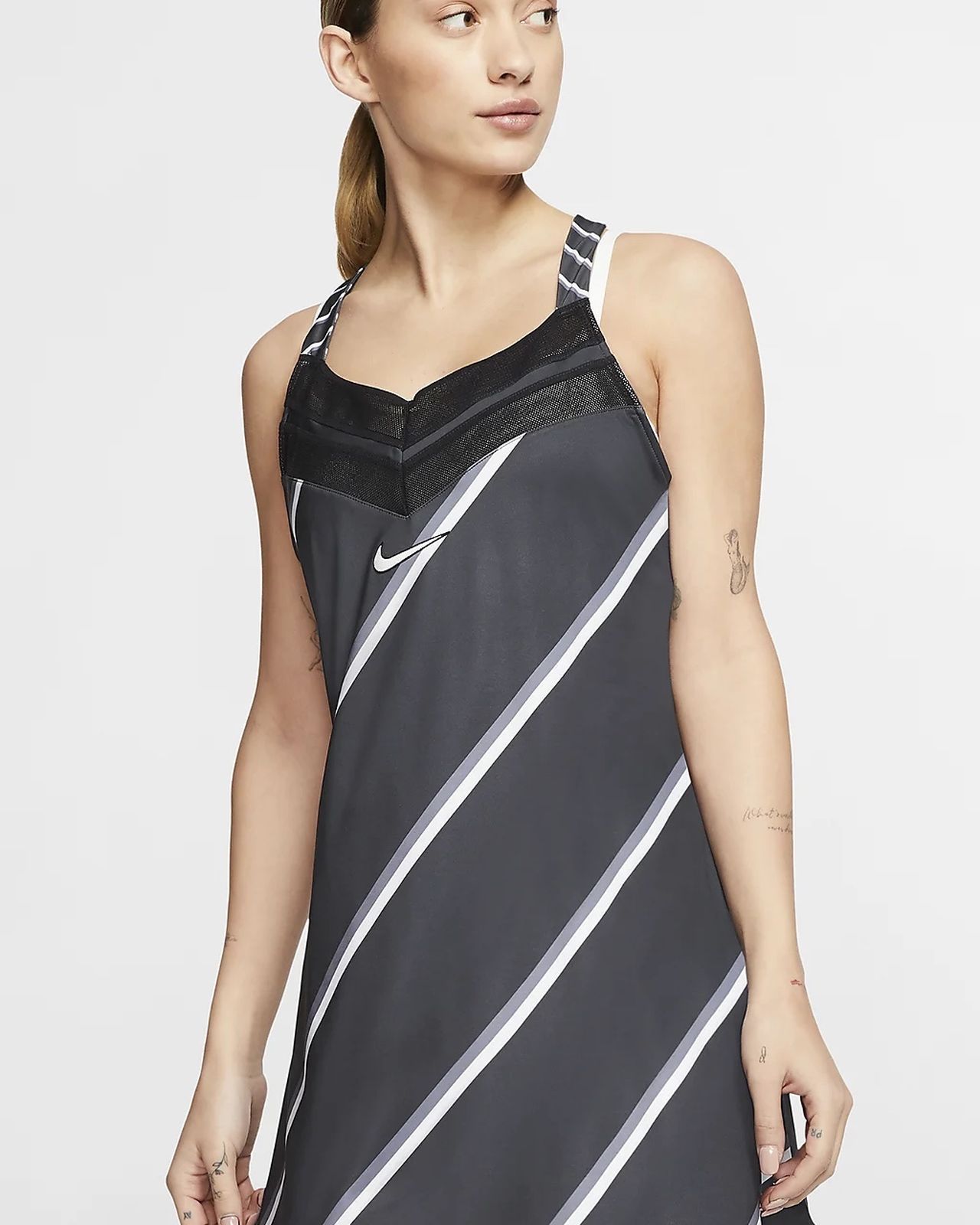 NEW Nike Court Women’s Tennis Dress Size Medium